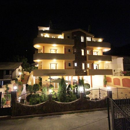Villa Jupok Бар Екстериор снимка