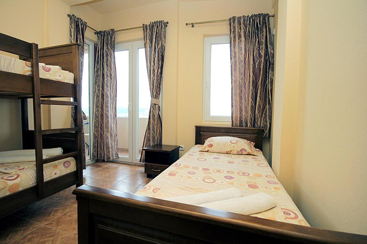 Villa Jupok Бар Екстериор снимка