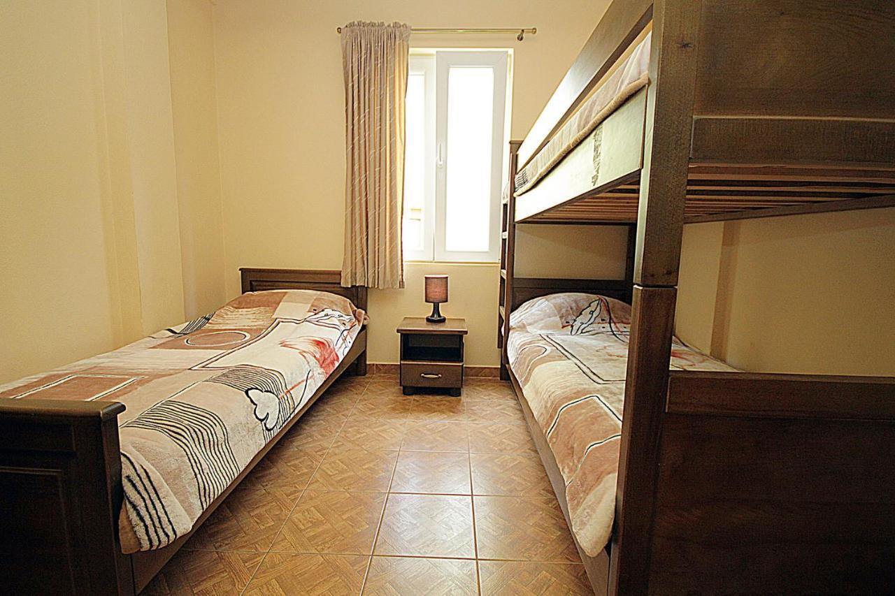 Villa Jupok Бар Екстериор снимка