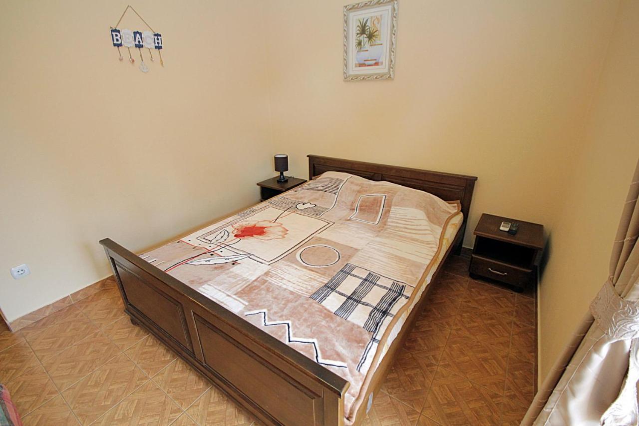 Villa Jupok Бар Екстериор снимка