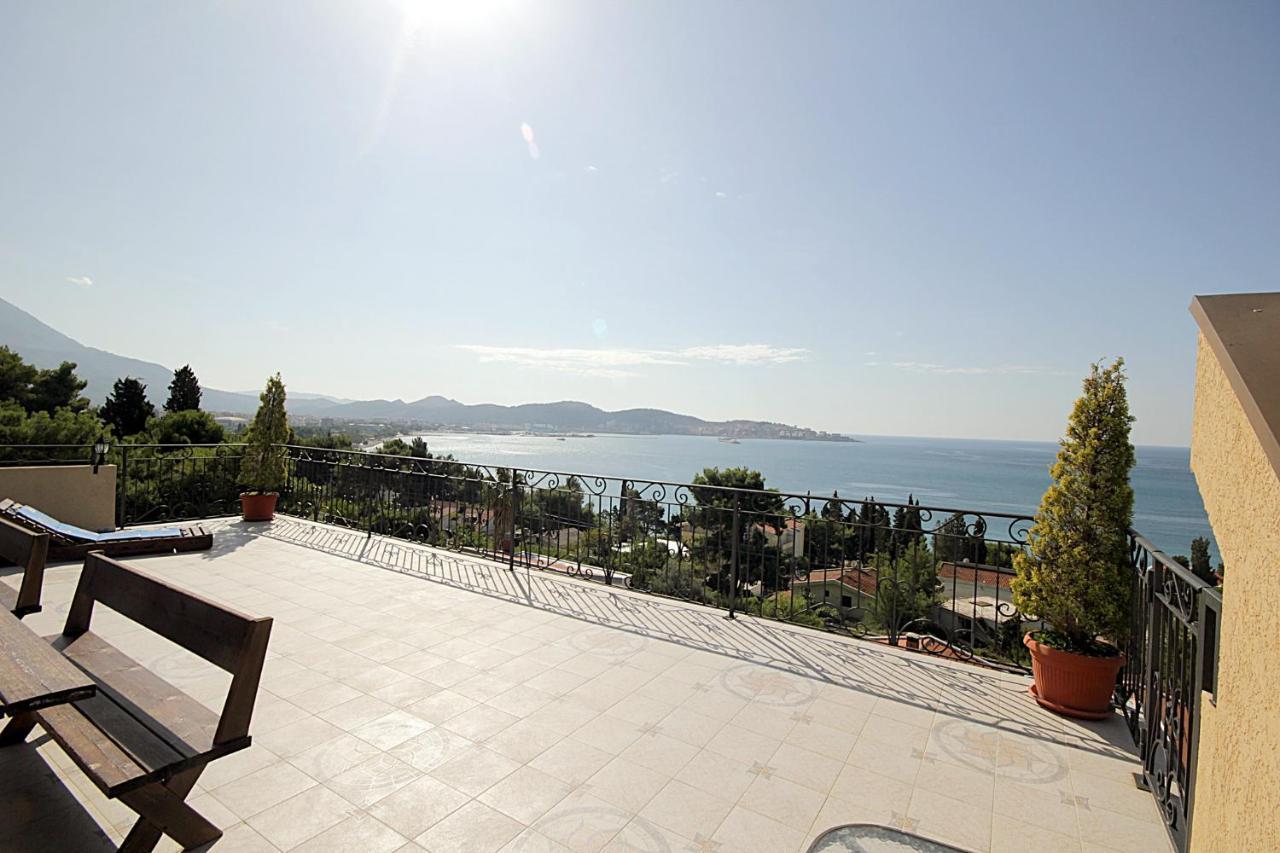 Villa Jupok Бар Екстериор снимка