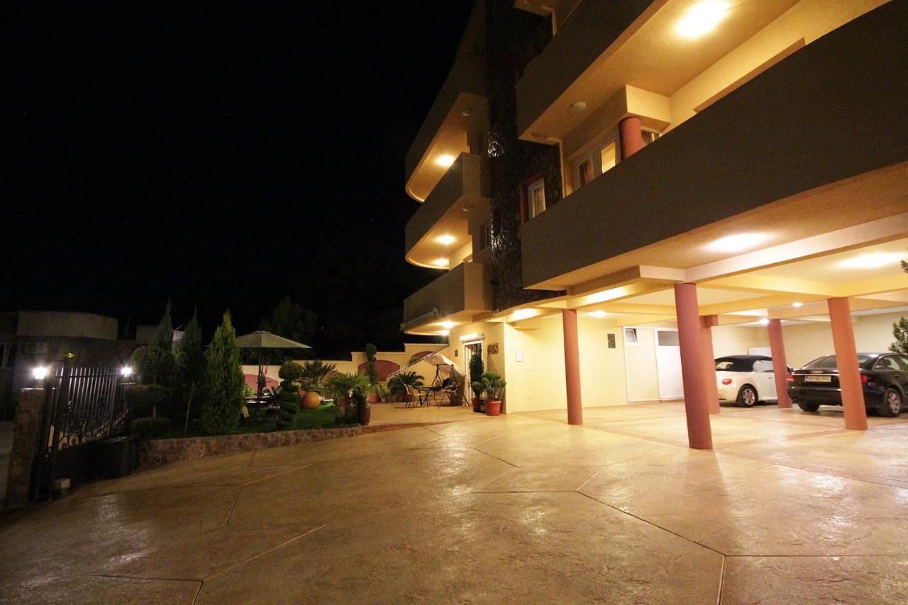 Villa Jupok Бар Екстериор снимка